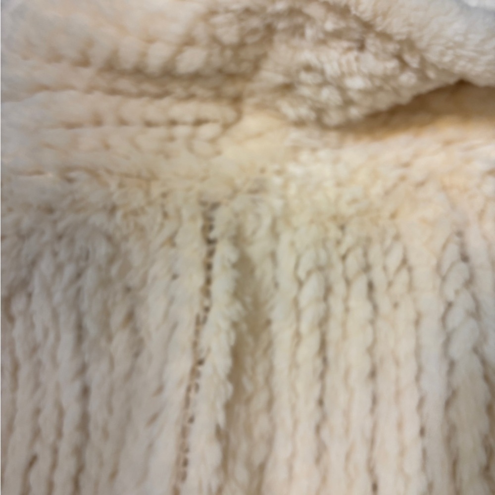 Cream Fur teddy bear Zip-Up bomber Jacket never worn cozy size medium - Picture 8 of 8